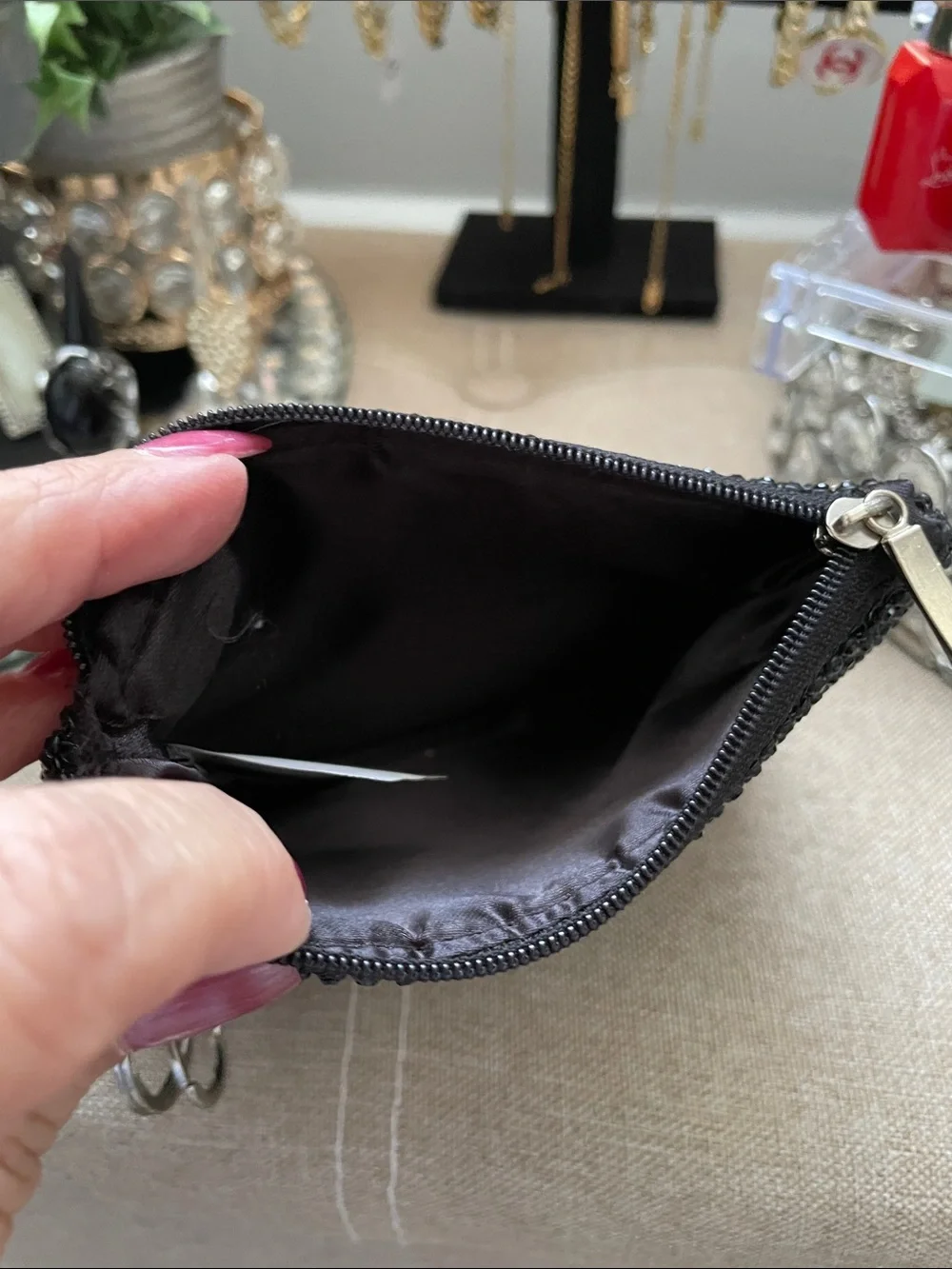 ✨🖤Black Beaded Shimmery Zip Wristlet Key Pouch 🖤✨NEW